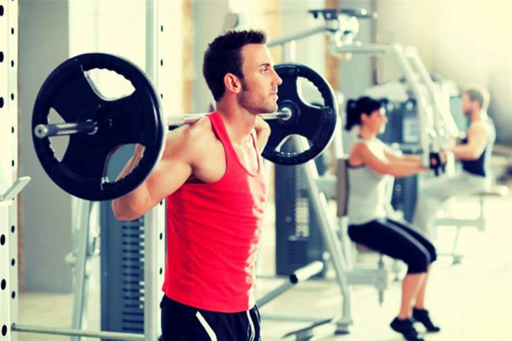 De barbell step up is een bilspieroefening